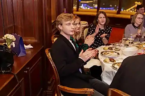 День рождения в ресторане Панорама | отель Золотое кольцо  