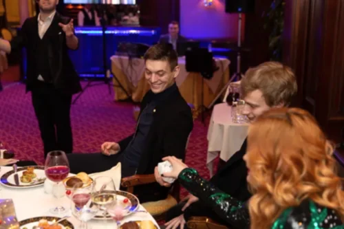 День рождения в ресторане Панорама | отель Золотое кольцо  