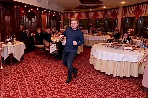 День рождения в ресторане Панорама | отель Золотое кольцо  