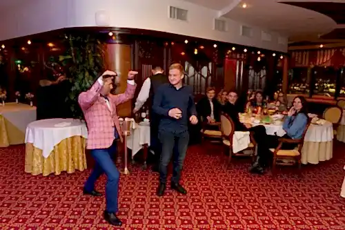 День рождения в ресторане Панорама | отель Золотое кольцо  